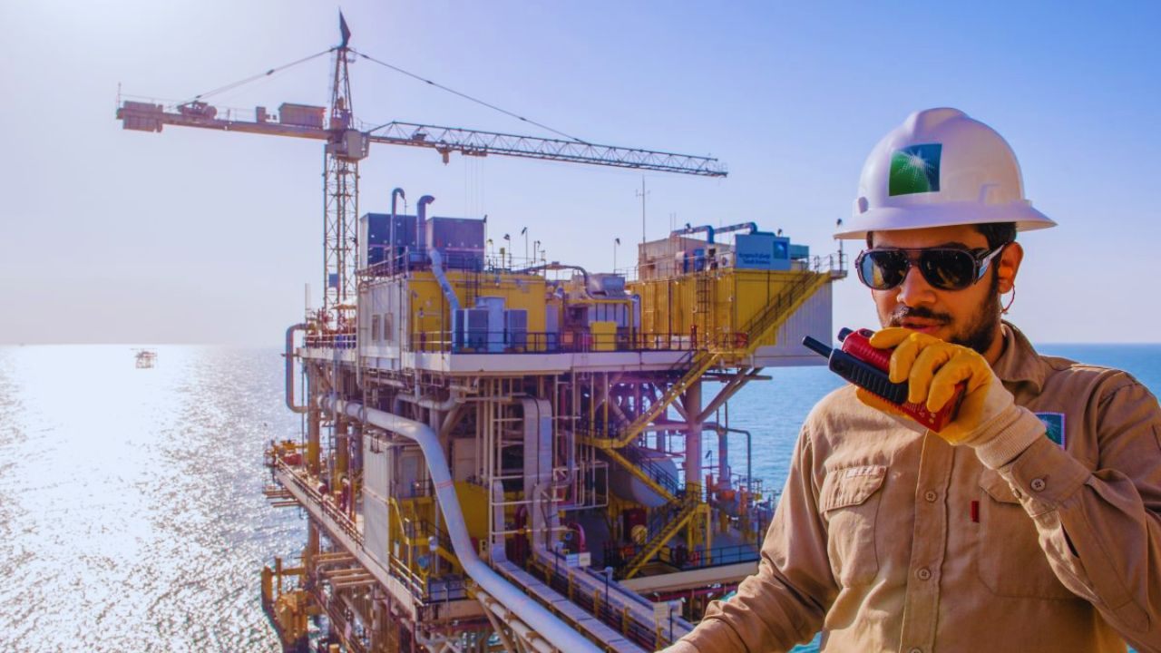 Explorando las trayectorias profesionales en ingeniería y el ámbito corporativo en Aramco: Oportunidades, cultura y crecimiento
